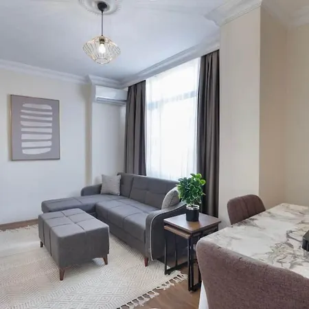 Modern Space Walking Distance From Taksim Sq